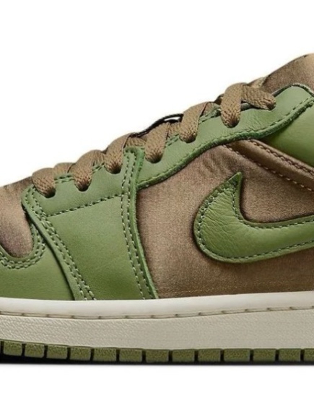 Jordan Air 1 low SE Green and Brown Low-Top Sneaker